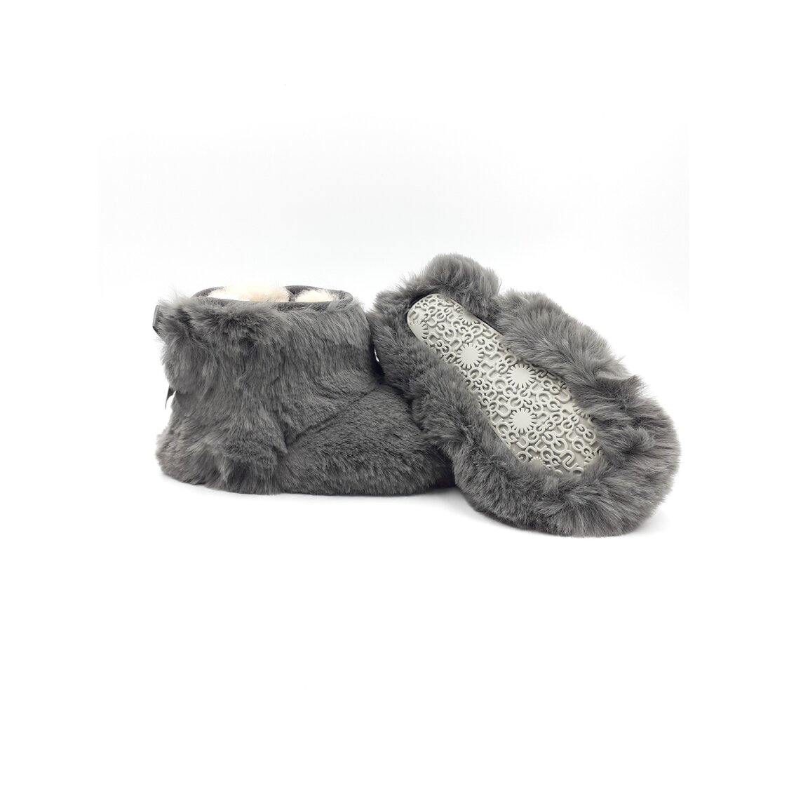 Kambario batai UGG 1