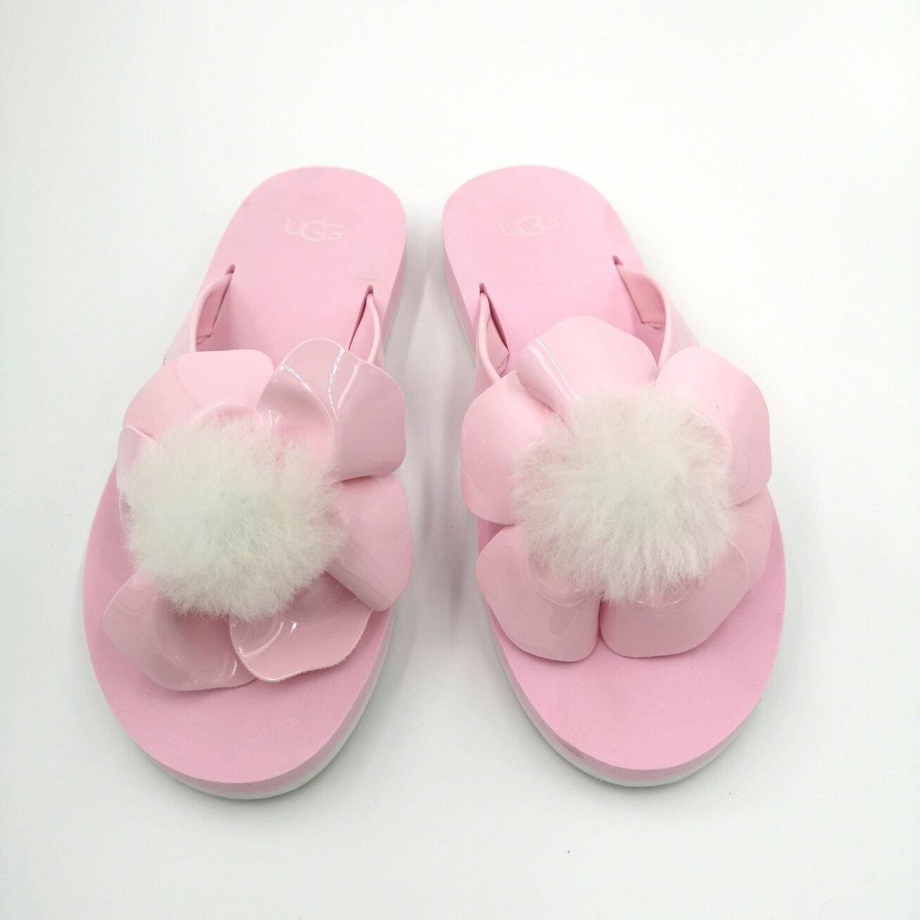 Paplūdimio šlepetės Ugg 2